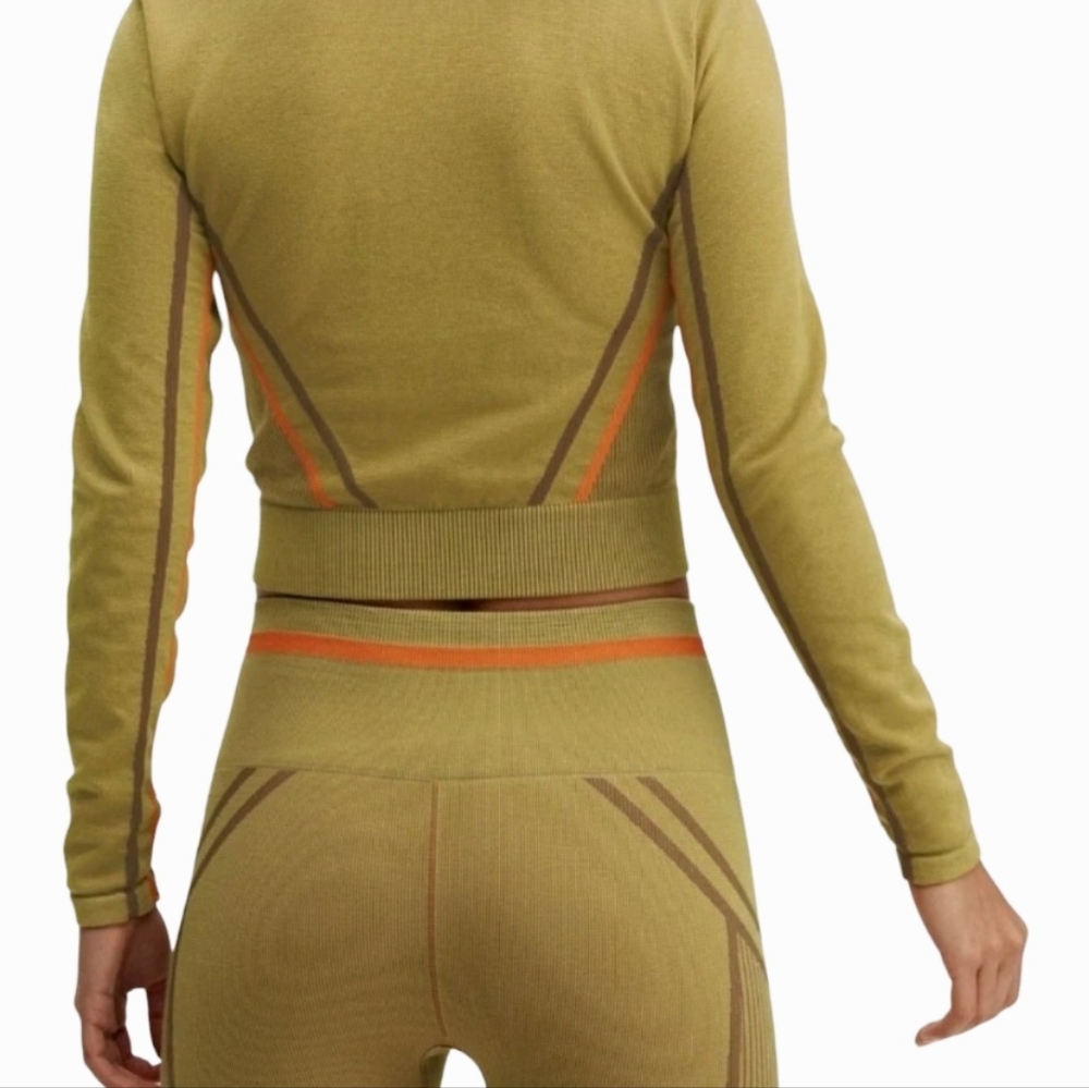 NWT Fabletics Opal Seamless Half Zip Retro Crop Top Olive Athletic Gym Yoga XL - Picture 13 of 13